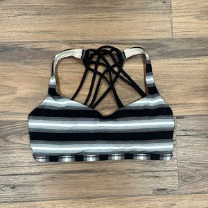 Lululemon free to be wild bra size 8 light support strappy back black white